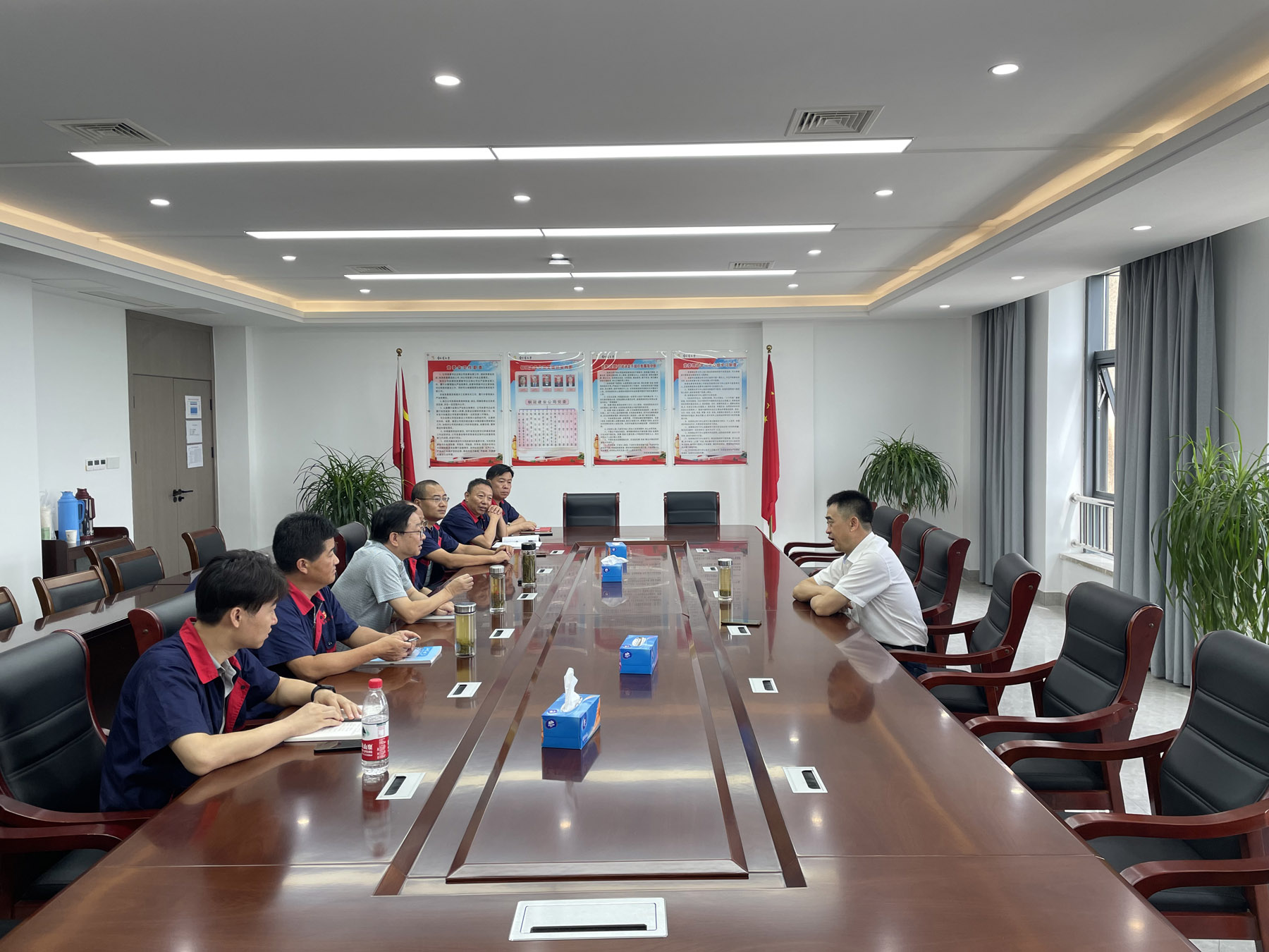 集團公司黨委委員、總工程師周俊到公司調研 