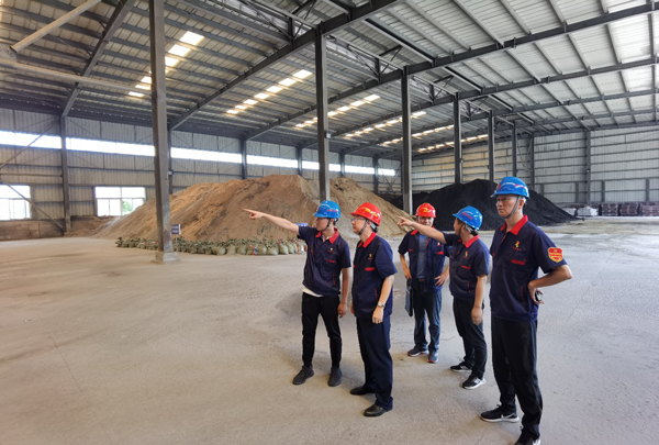 公司黨委書(shū)記調研建材業(yè)務(wù) 公司黨委書(shū)記調研建材業(yè)務(wù)